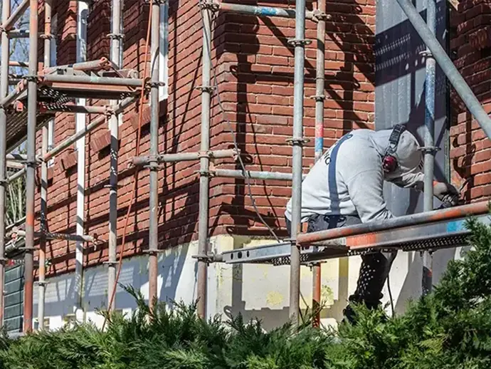 Uw partner in veilige hoogtewerkzaamheden met duidelijke offertes en betrouwbare service binnen 24 uur