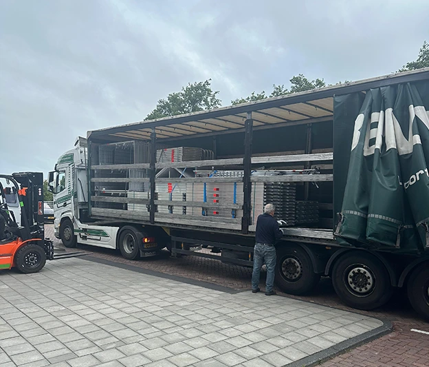Waaruit bestaan de steigerhuur kosten? All-in prijs inclusief transport, montage, demontage en advies
